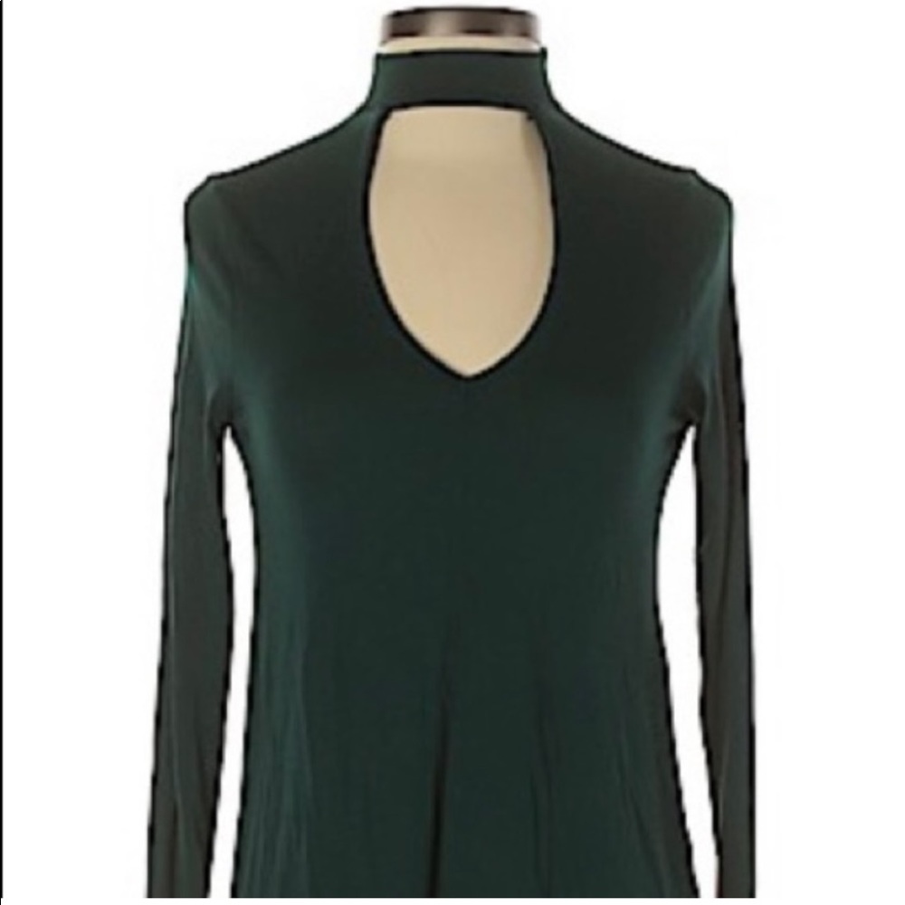 Size L Express long sleeve tee with cutout